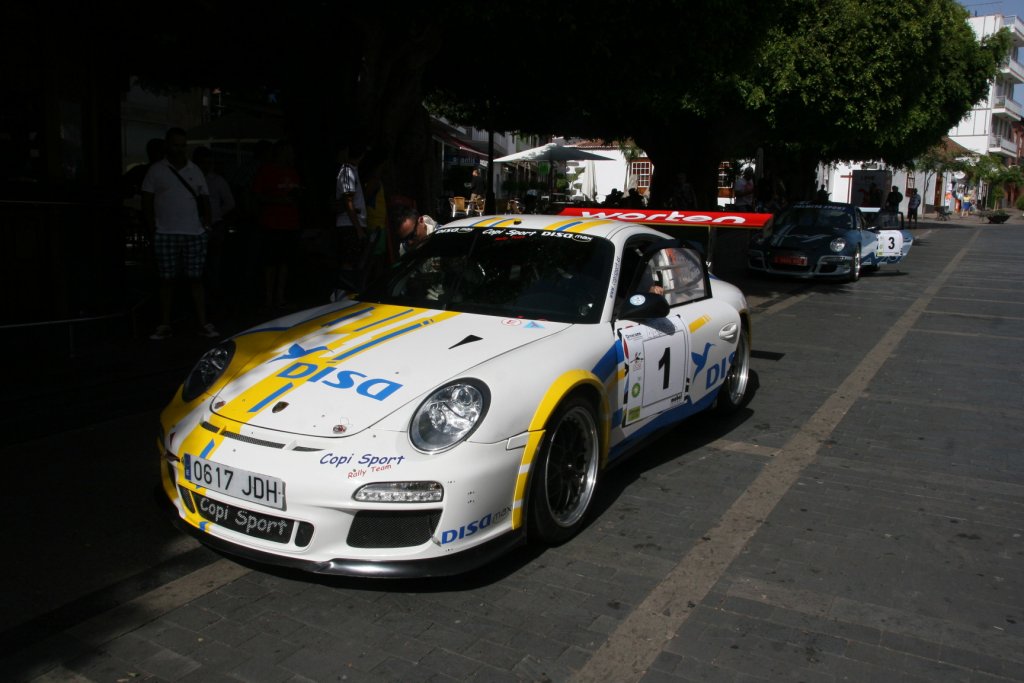 Victoria del equipo DISA Copi Sport en el Senderos de La Palma